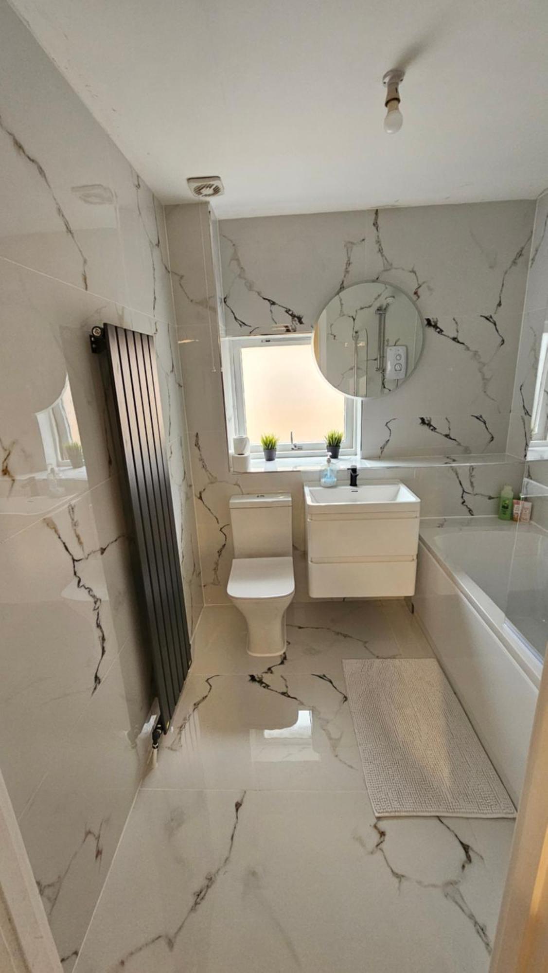 Silverburn New House With Free Parking And Nice Garden グラスゴー エクステリア 写真