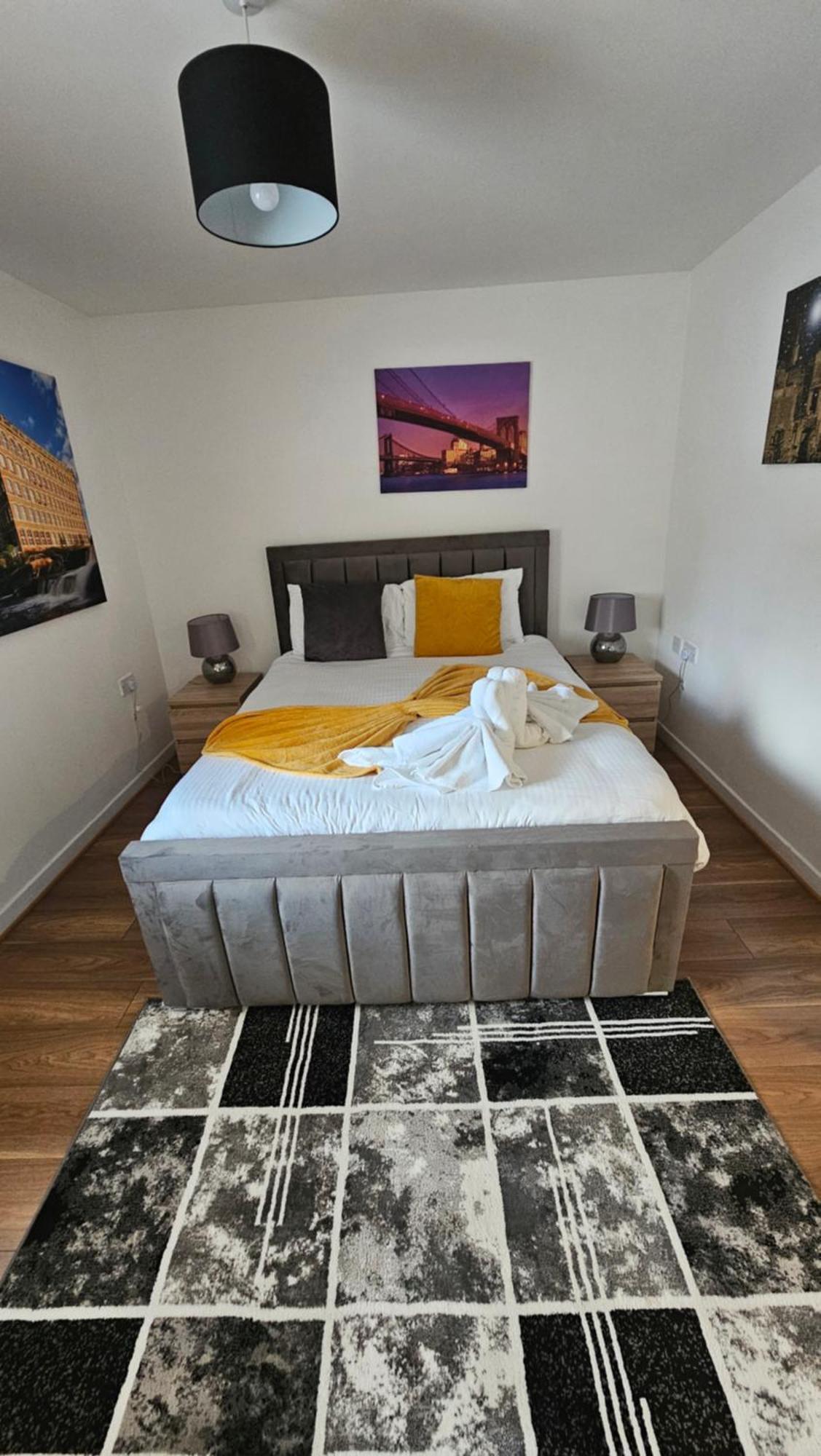 Silverburn New House With Free Parking And Nice Garden グラスゴー エクステリア 写真