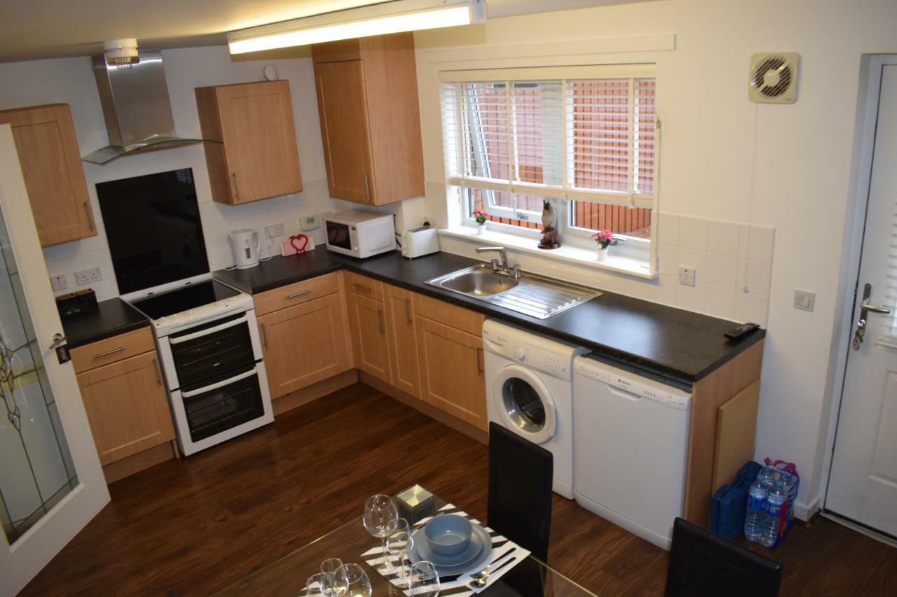 Silverburn New House With Free Parking And Nice Garden グラスゴー エクステリア 写真