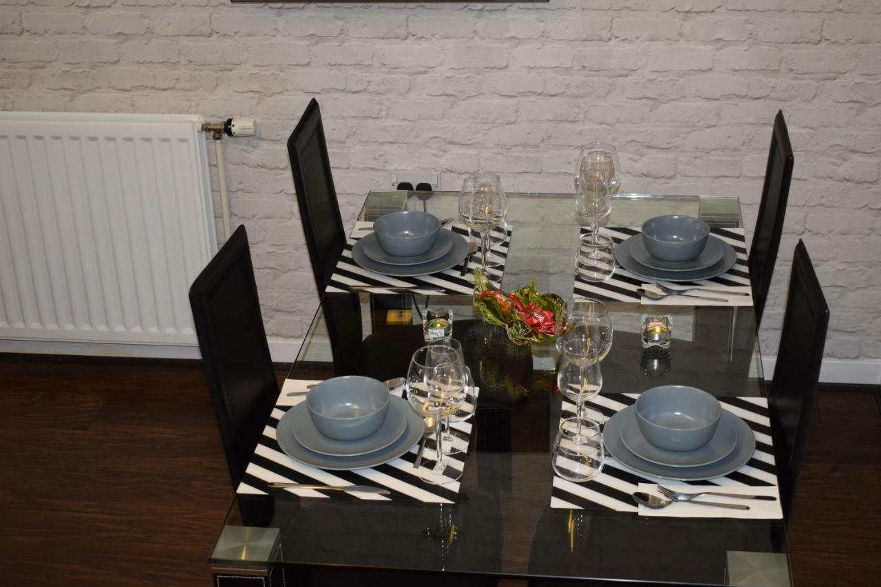 Silverburn New House With Free Parking And Nice Garden グラスゴー エクステリア 写真